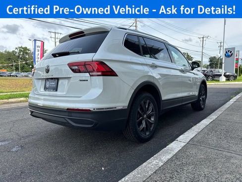Certified 2023 Volkswagen Tiguan SE w/ Panoramic Sunroof Package AWD/4WD image 9