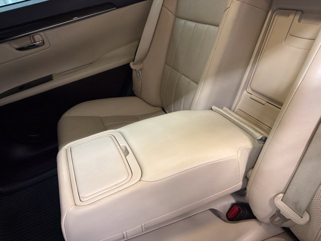 Used 2018 Lexus ES 350 w/ Luxury Package w/Wood Trim FWD image 20