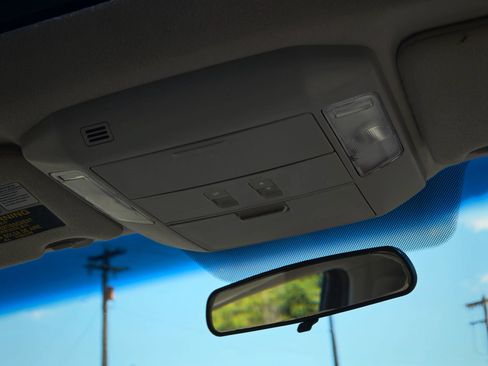 Used 2010 Toyota Sequoia SR5 AWD/4WD image 25