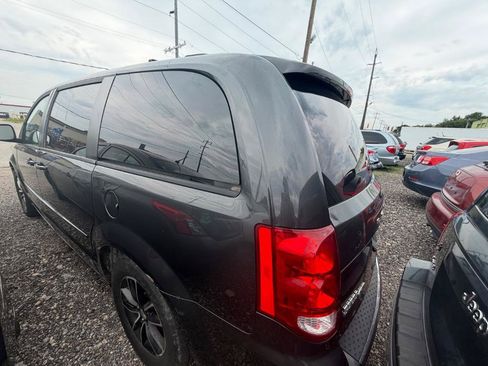 Used 2012 Dodge Grand Caravan SXT FWD image 5