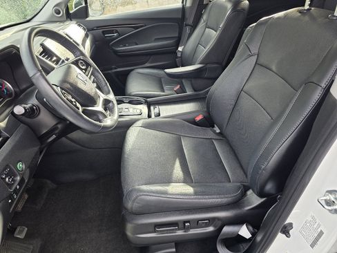Used 2022 Honda Pilot Elite image 9