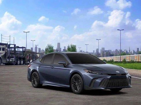 New 2026 Toyota Camry SE FWD image 81
