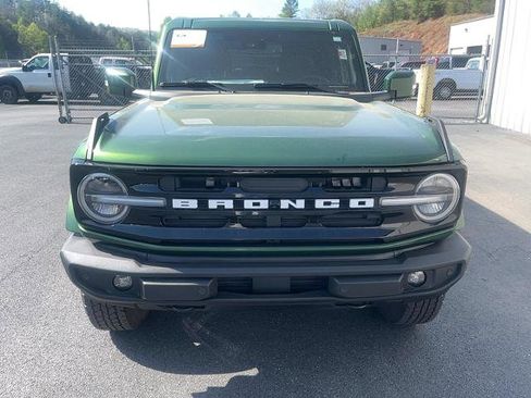 Certified 2025 Ford Bronco Outer Banks AWD/4WD image 3
