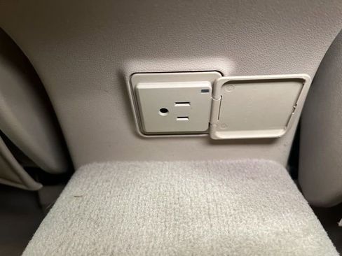 Used 2010 Buick LaCrosse CXL w/ Luxury Package image 55