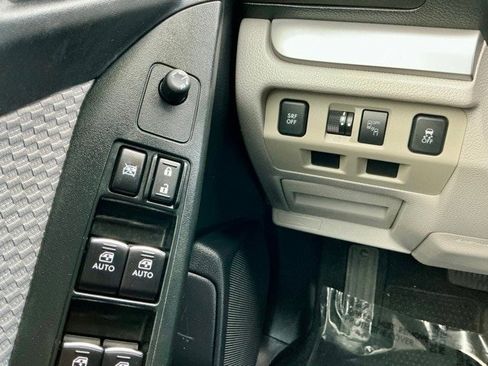 Used 2018 Subaru Forester 2.5i Premium image 19