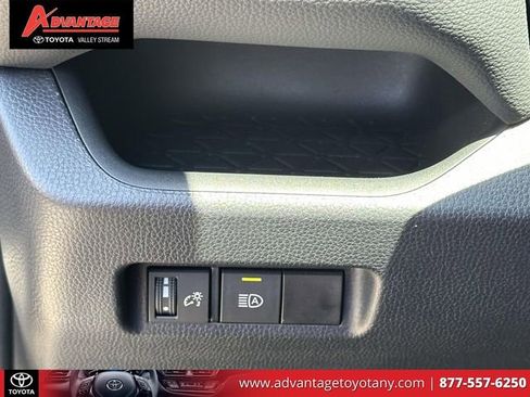 Certified 2023 Toyota RAV4 XLE AWD/4WD image 24
