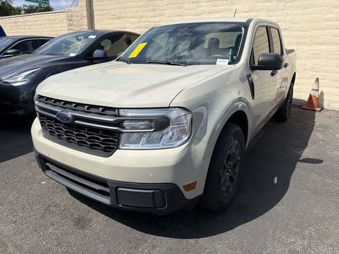 Used 2024 Ford Maverick XLT FWD image 2