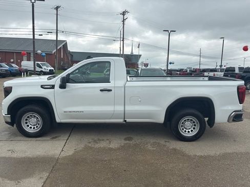 Used 2024 GMC Sierra 1500 Pro w/ Trailering Package image 4