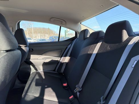 Used 2025 Nissan Versa S w/ Trunk Package image 27