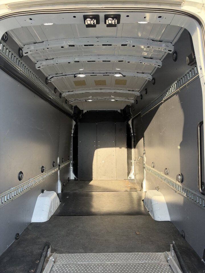 Used 2019 Ford Transit 350 148 High Roof Extended RWD image 39