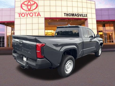 Used 2025 Toyota Tacoma SR image 5