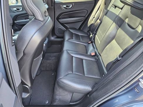 Certified 2023 Volvo XC60 B5 Plus w/ Climate Package AWD/4WD image 12