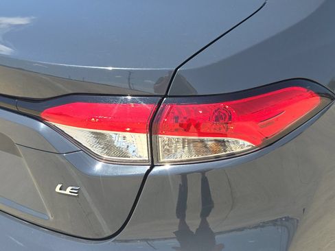 Used 2024 Toyota Corolla LE FWD image 24