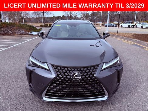 Certified 2023 Lexus UX 250h 250h SUNROOF/CARPLAY/NEW TIRES image 2