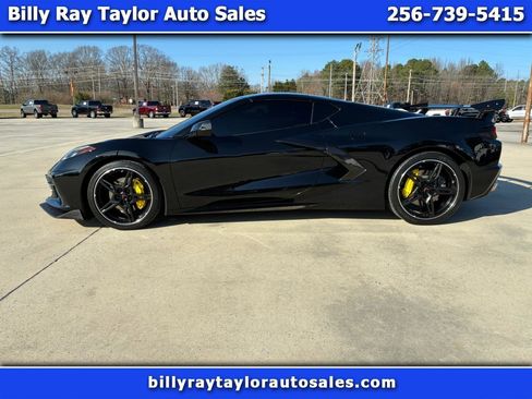 Used 2021 Chevrolet Corvette Stingray Coupe w/ 1LT RWD image 1