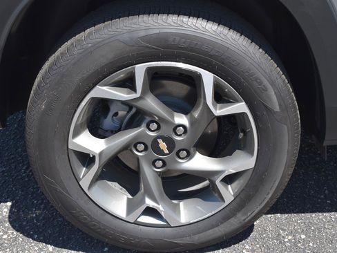 Used 2024 Chevrolet Trax LT w/ Driver Confidence Package FWD image 13