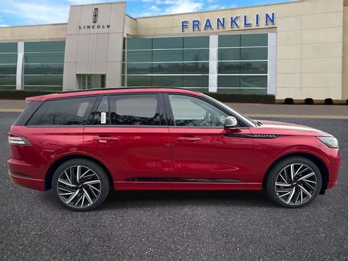 New 2026 Lincoln Aviator Black Label w/ Jet Appearance Package AWD/4WD image 8