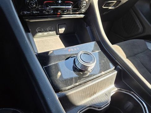 Used 2024 Jeep Grand Cherokee Altitude AWD/4WD image 16