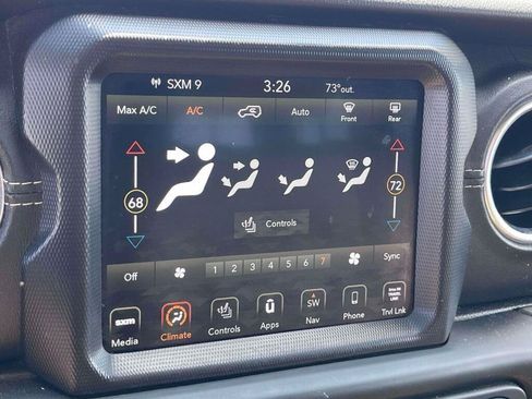 Used 2021 Jeep Wrangler Unlimited Sahara w/ Cold Weather Group AWD/4WD image 25