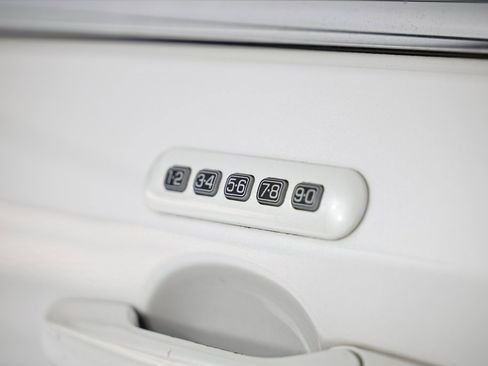 Used 2013 Ford Edge Limited w/ Driver Entry Pkg image 15