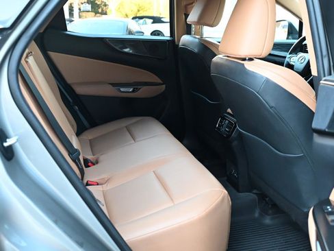 Used 2023 Lexus NX 350 AWD image 36