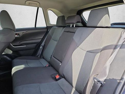 Used 2025 Toyota RAV4 XLE AWD/4WD image 19