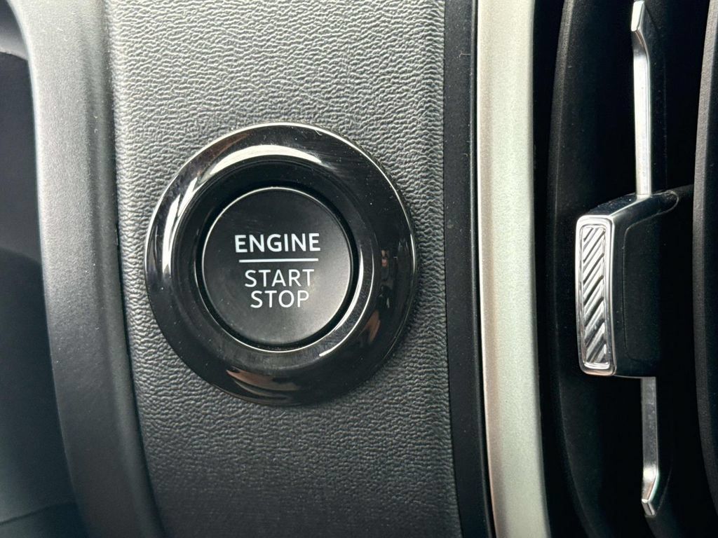 Certified 2025 Ford Expedition Max Active AWD/4WD image 29