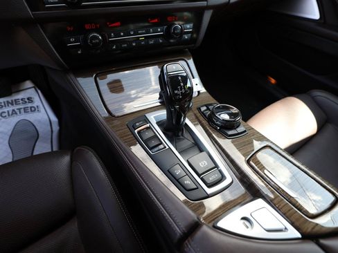 Used 2014 BMW 550i xDrive Sedan AWD/4WD image 18