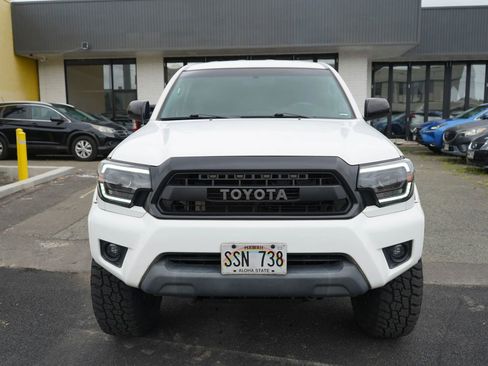 Used 2015 Toyota Tacoma PreRunner image 3