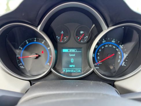 Used 2015 Chevrolet Cruze LS image 24