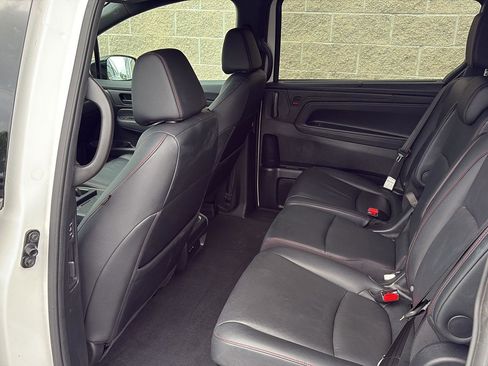 Used 2025 Honda Odyssey Sport-L image 37