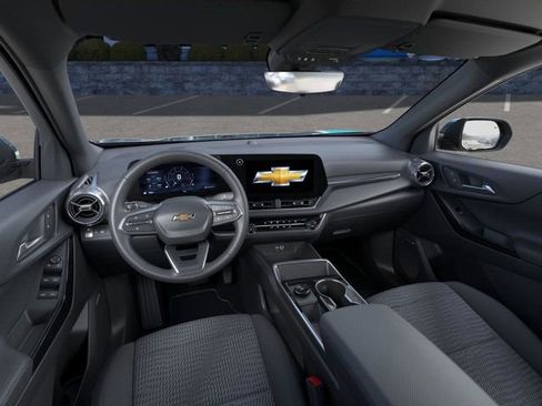 New 2026 Chevrolet Equinox LT FWD image 15