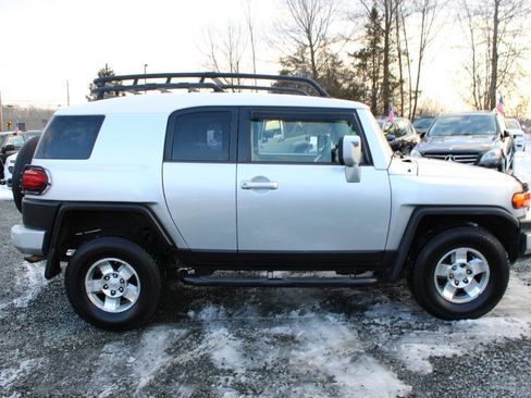 Used 2008 Toyota FJ Cruiser 4WD image 6