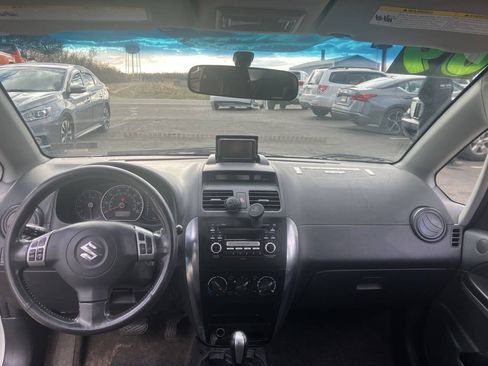 Used 2009 Suzuki SX4 AWD Hatchback image 19