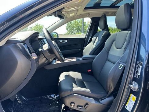 Certified 2023 Volvo XC60 T8 Plus w/ Climate Package AWD/4WD image 18