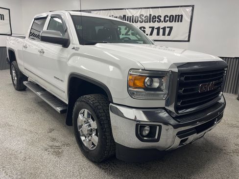 Used 2015 GMC Sierra 2500 SLT image 1