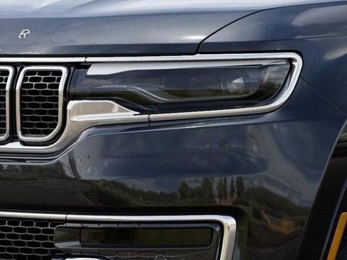 New 2025 Jeep Wagoneer Series II image 6