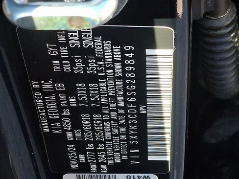 Certified 2025 Kia Sportage EX image 27