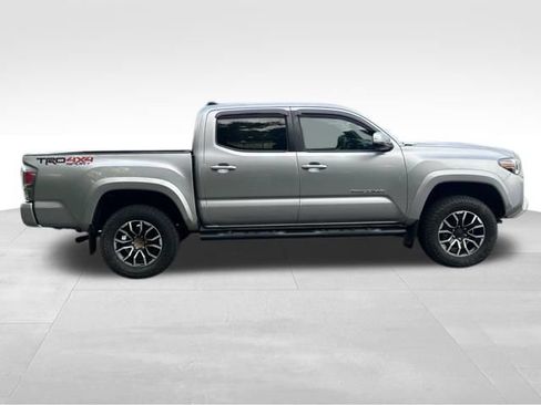 Used 2021 Toyota Tacoma TRD Sport AWD/4WD image 7