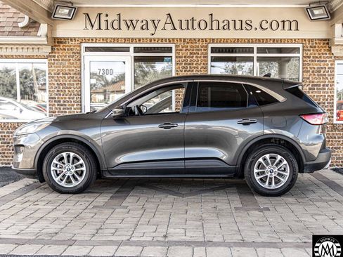 Used 2020 Ford Escape SE AWD/4WD image 4