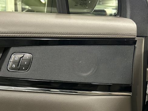 Used 2023 Lincoln Nautilus AWD w/ Premium Package image 25