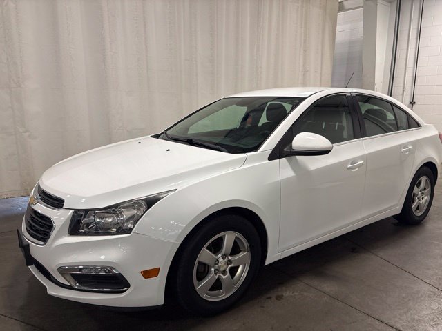 Used 2016 Chevrolet Cruze LT w/ Enhanced Safety Package FWD image 1