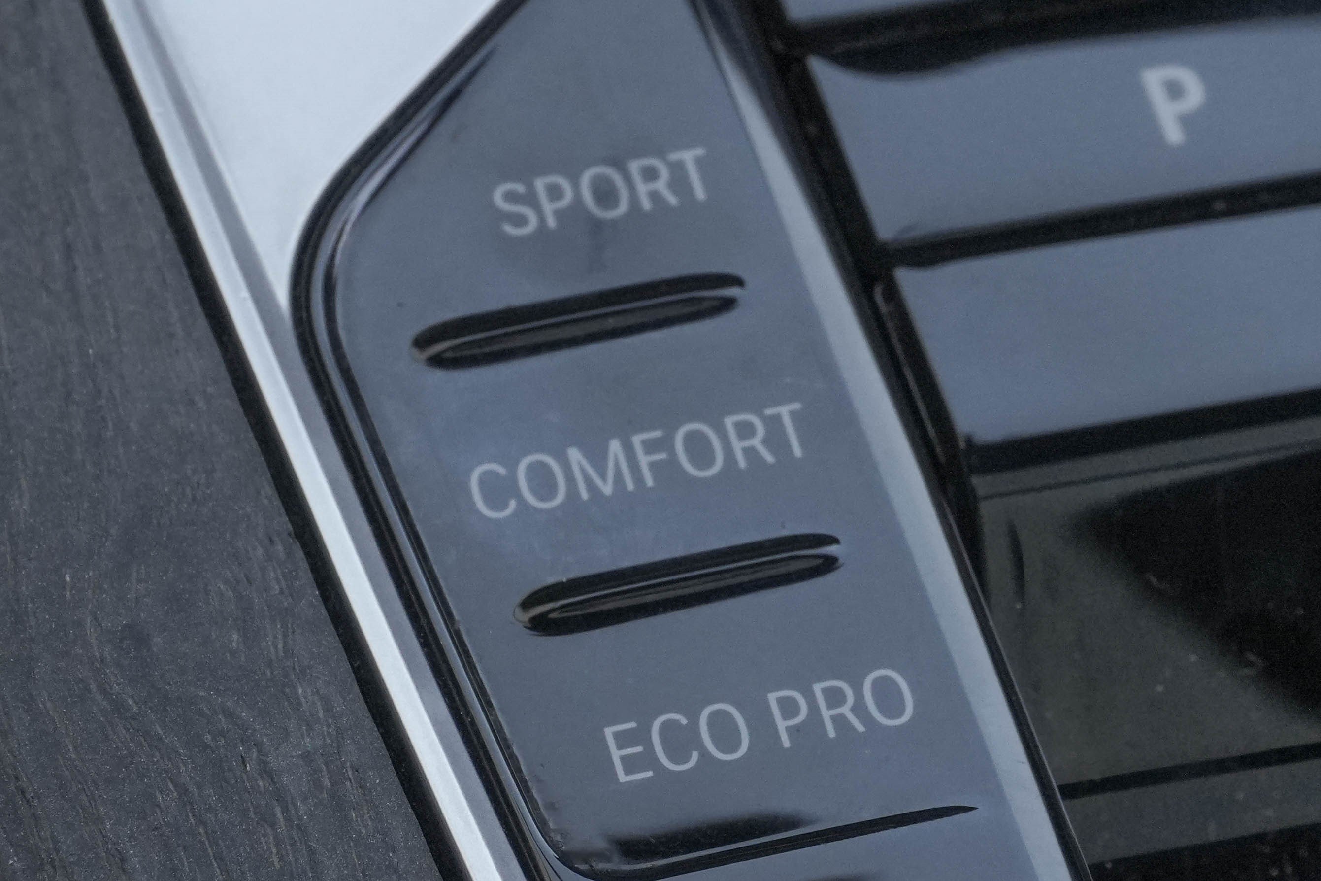 Certified 2024 BMW X7 M60i AWD/4WD image 32