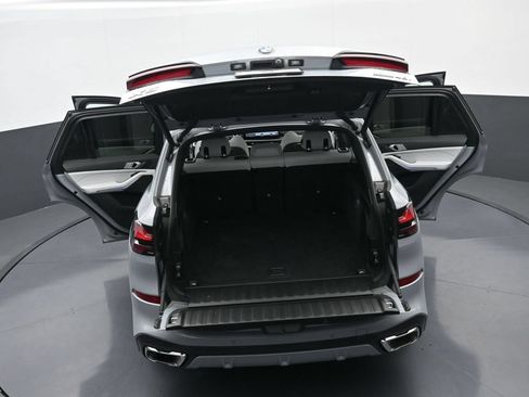 Used 2024 BMW X5 xDrive40i w/ M Sport Package AWD/4WD image 42