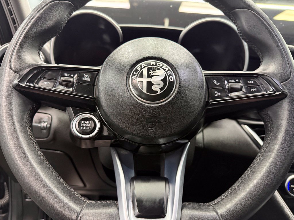 Used 2020 Alfa Romeo Giulia w/ Quick Order Package 22K Sport RWD image 22