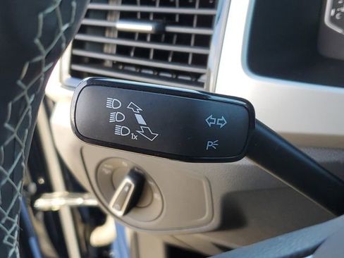 Used 2022 Volkswagen Atlas Cross Sport SE image 22