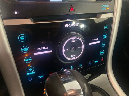 Used 2014 Ford Edge Limited image 8