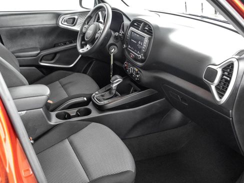 Used 2024 Kia Soul LX FWD image 38