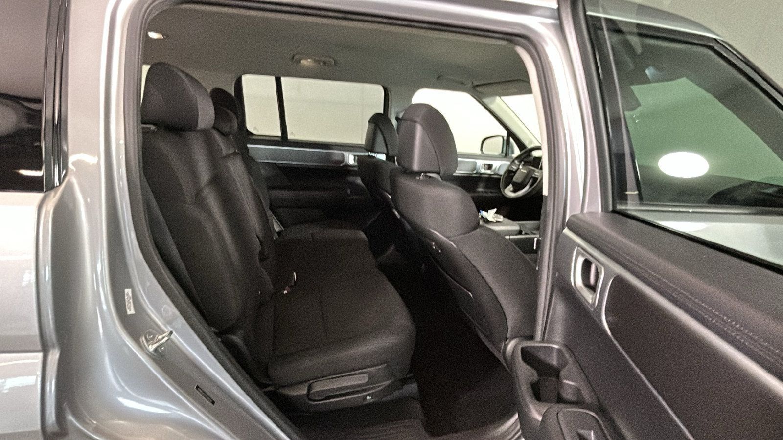 Used 2025 Hyundai Santa Fe SE FWD image 35