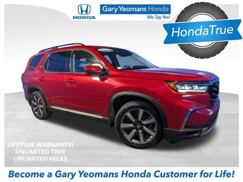 Certified 2024 Honda Pilot Touring image 1